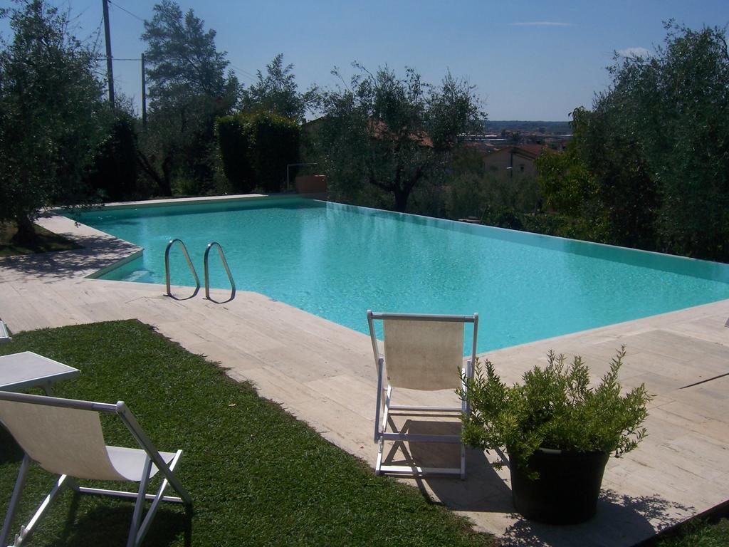 Agriturismo Le Due Querce Lazzeretto Ngoại thất bức ảnh