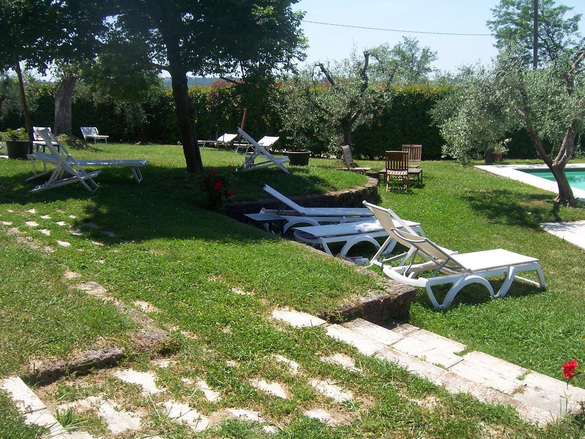 Agriturismo Le Due Querce Lazzeretto Ngoại thất bức ảnh